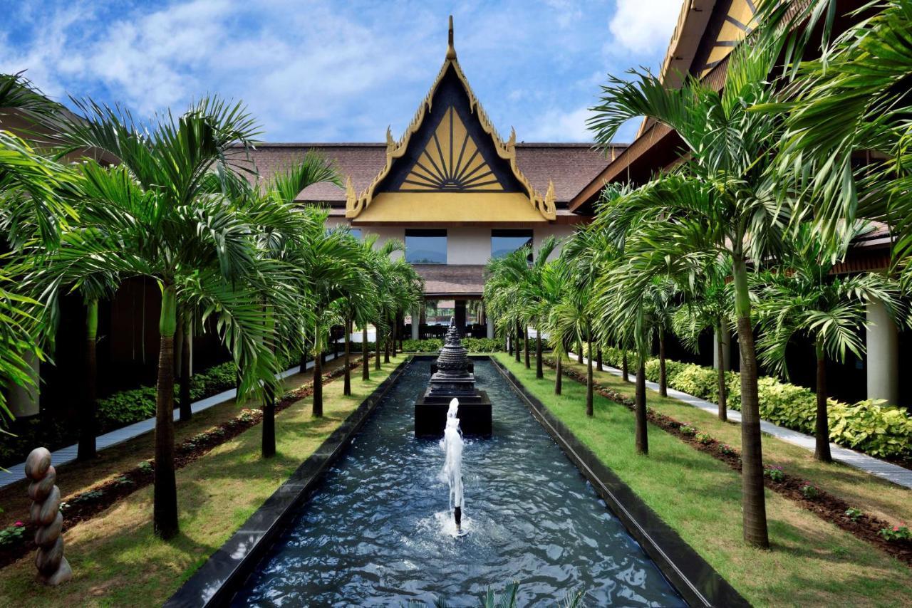 Radisson Blu Plaza Resort & Convention Centre Karjat Exterior foto The Royal Thai Spa