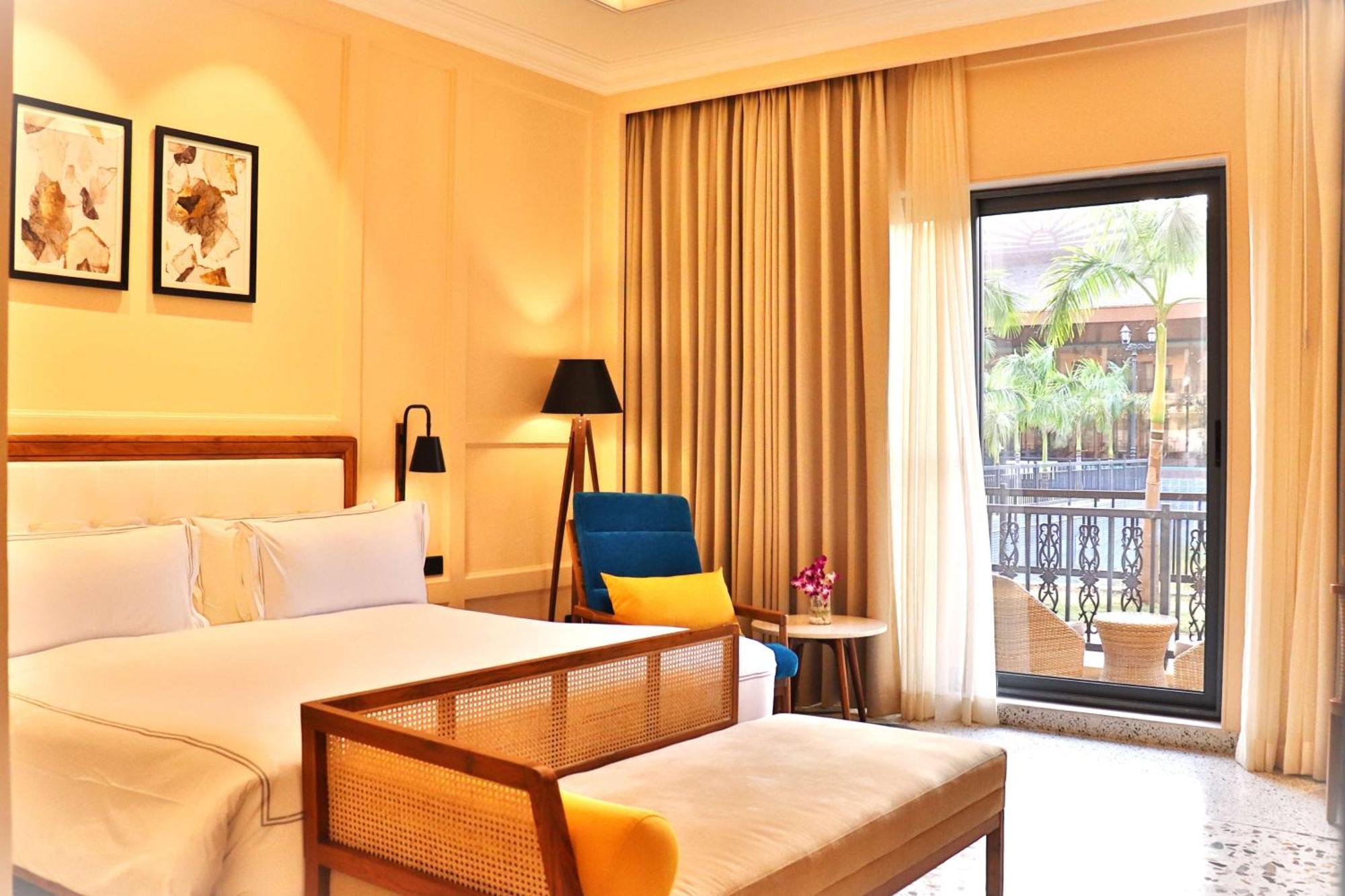 Radisson Blu Plaza Resort & Convention Centre Karjat Exterior foto Deluxe Room