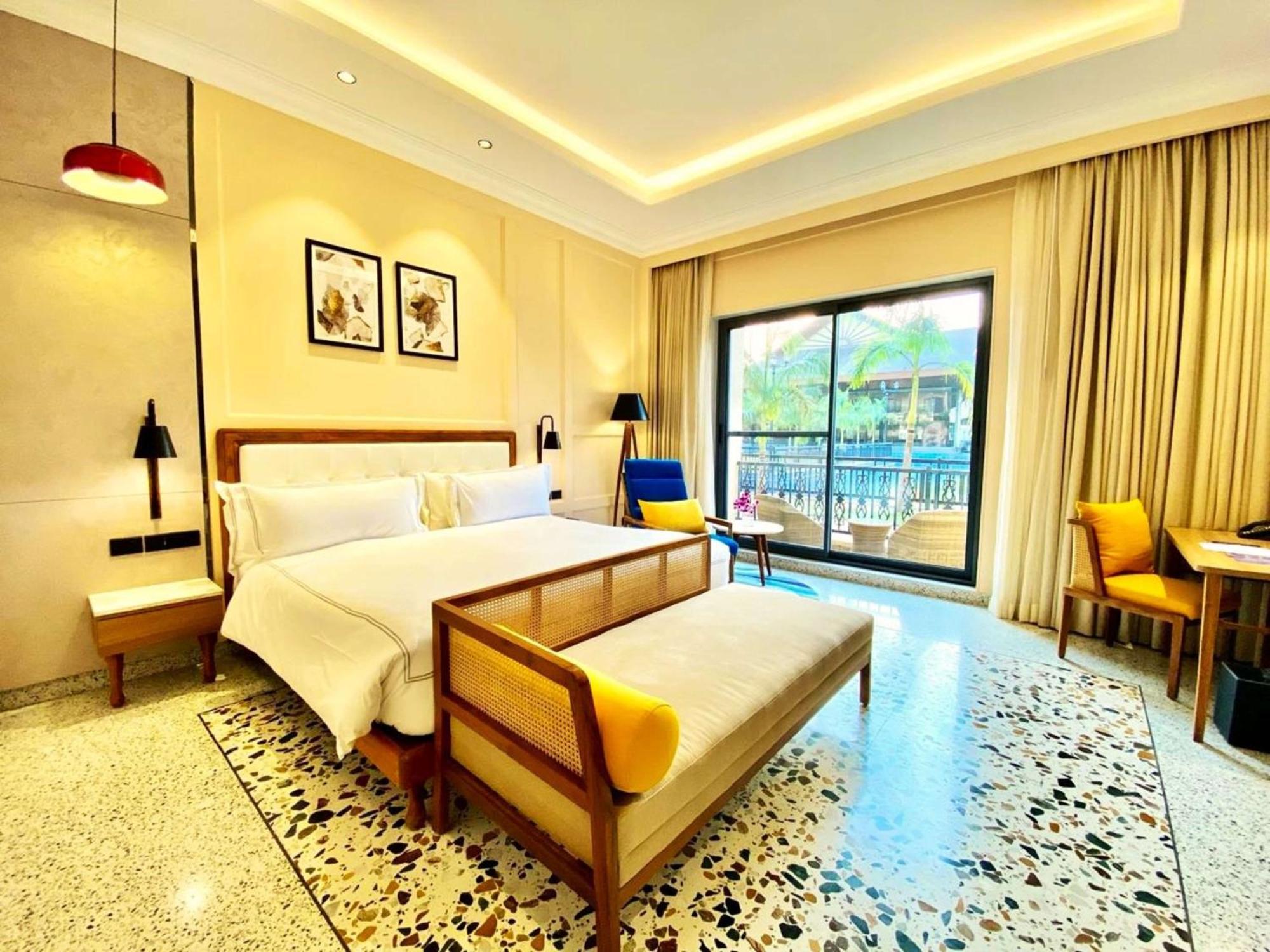 Radisson Blu Plaza Resort & Convention Centre Karjat Exterior foto Deluxe Room