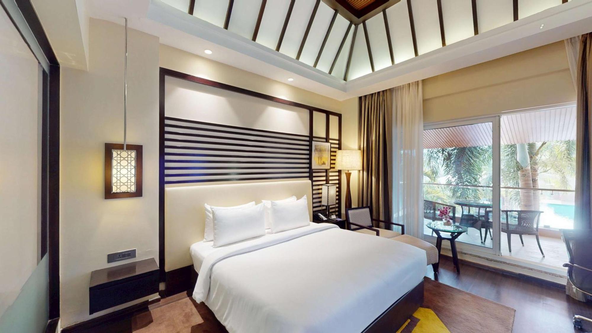 Radisson Blu Plaza Resort & Convention Centre Karjat Exterior foto