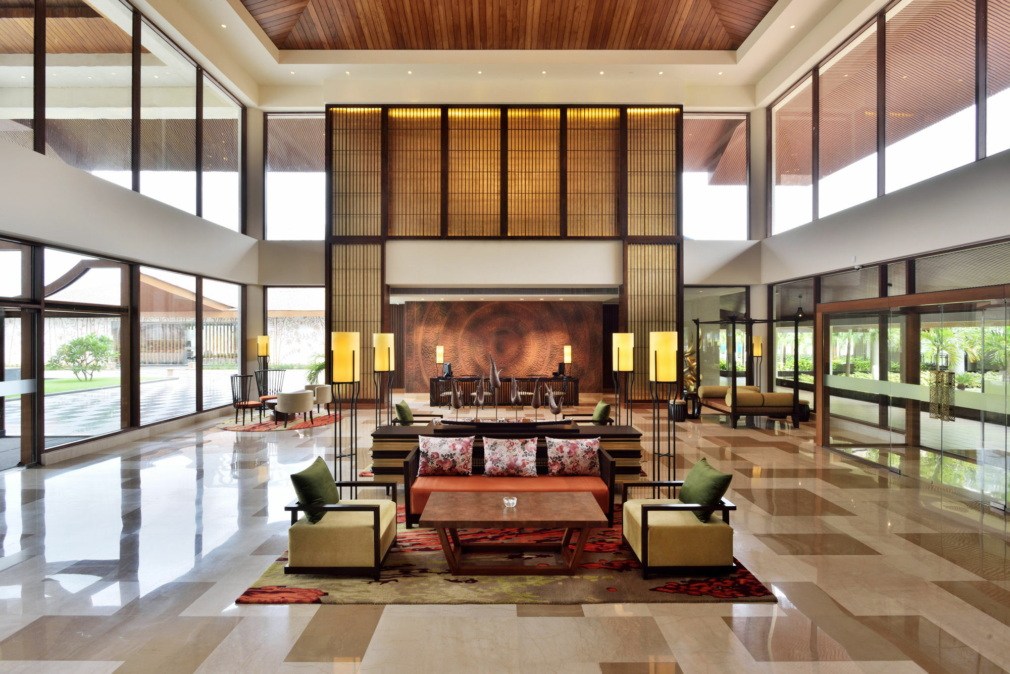 Radisson Blu Plaza Resort & Convention Centre Karjat Exterior foto Lobby